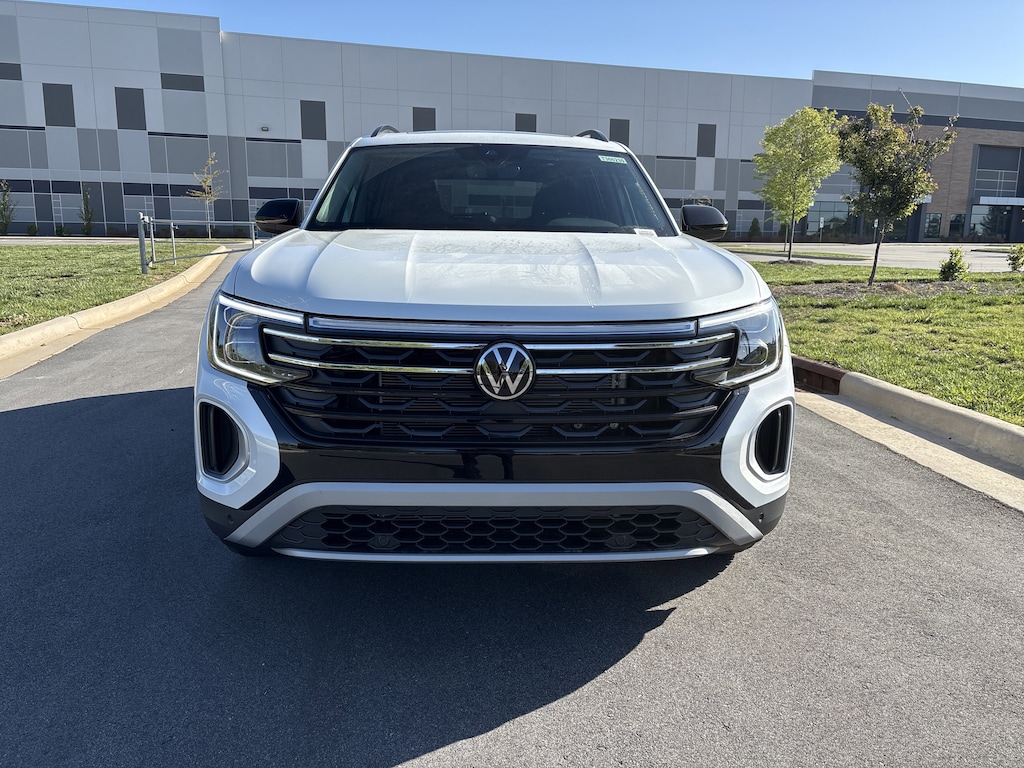 New 2026 Volkswagen Atlas 2.0T Peak Edition SUV