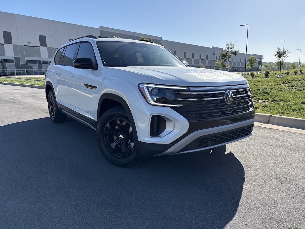 New 2026 Volkswagen Atlas 2.0T Peak Edition SUV