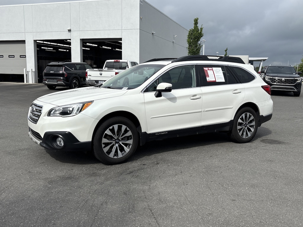 Used 2017 Subaru Outback 2.5i Limited with SUV