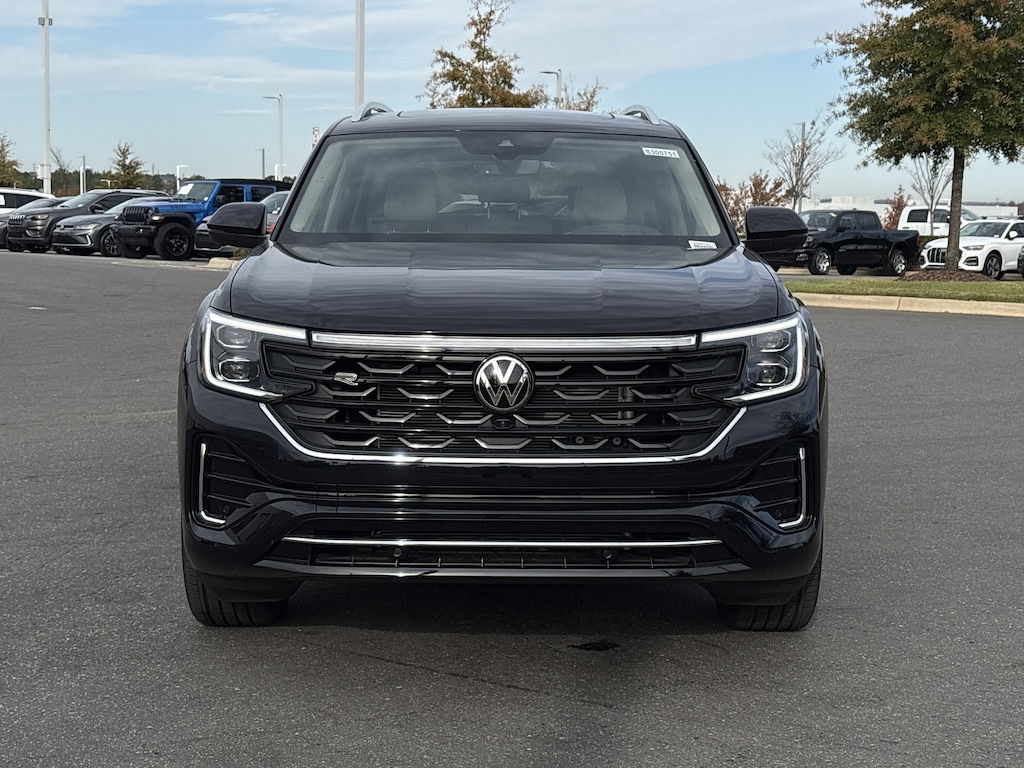 New 2025 Volkswagen Atlas 2.0T SEL Premium R-Line SUV
