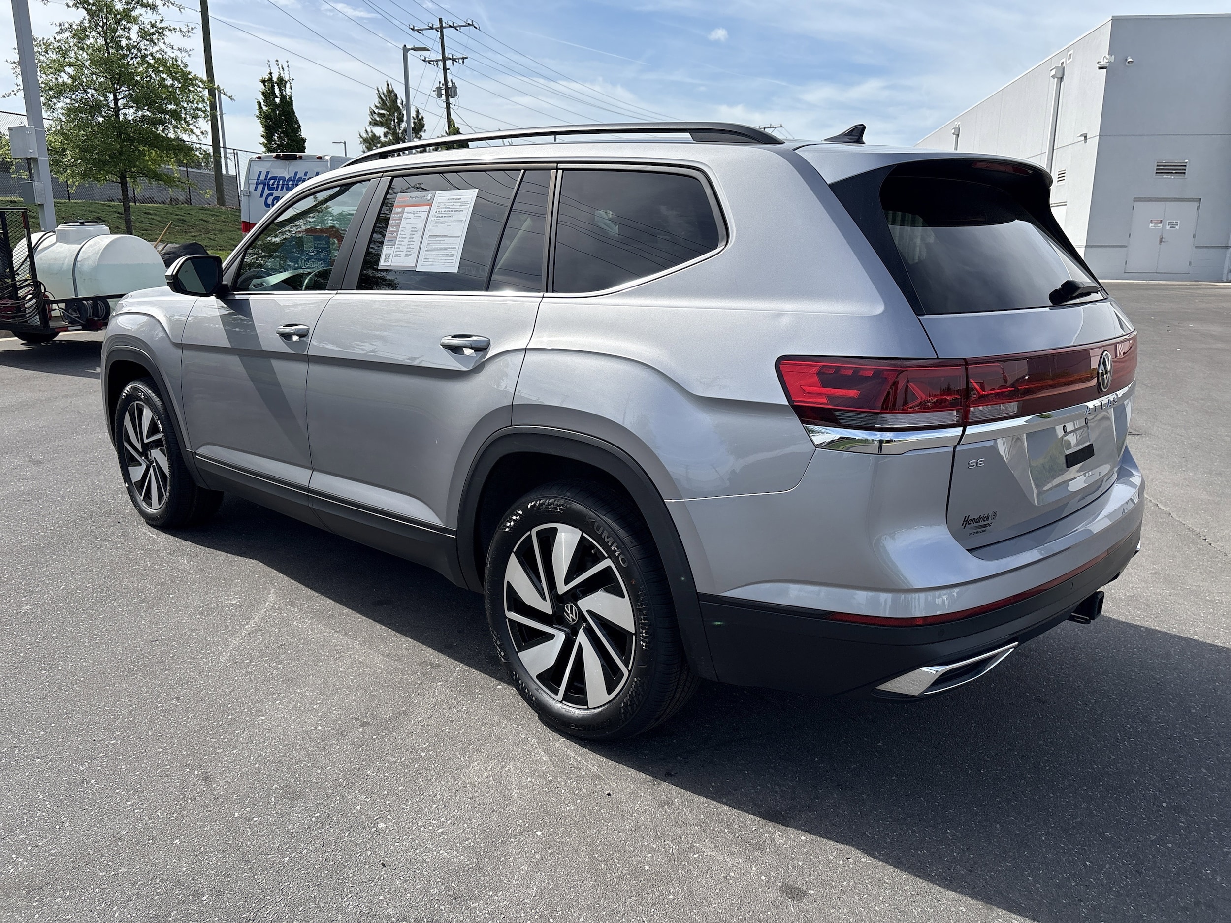 2024 Volkswagen Atlas 2.0T SE w/Technology photo 6