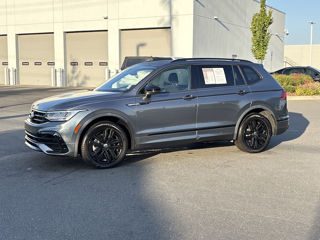 Certified 2022 Volkswagen Tiguan 2.0T SE R-Line Black SUV