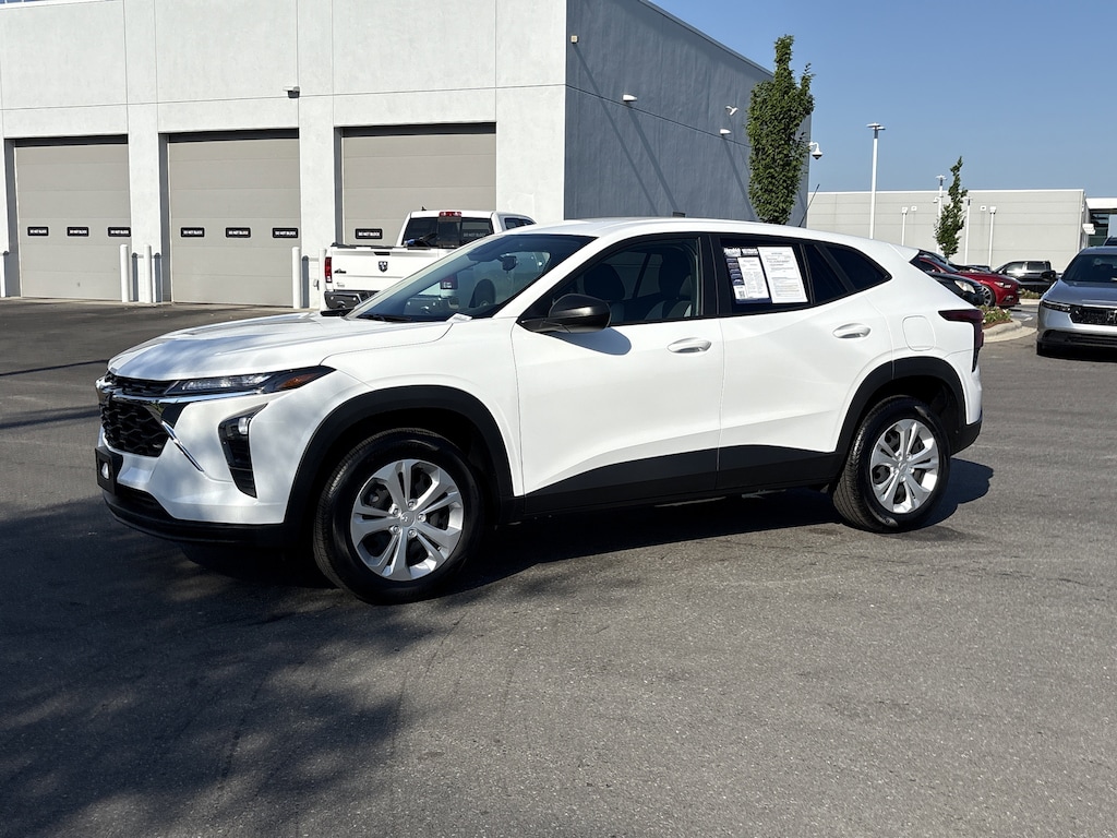 Used 2025 Chevrolet Trax LS SUV