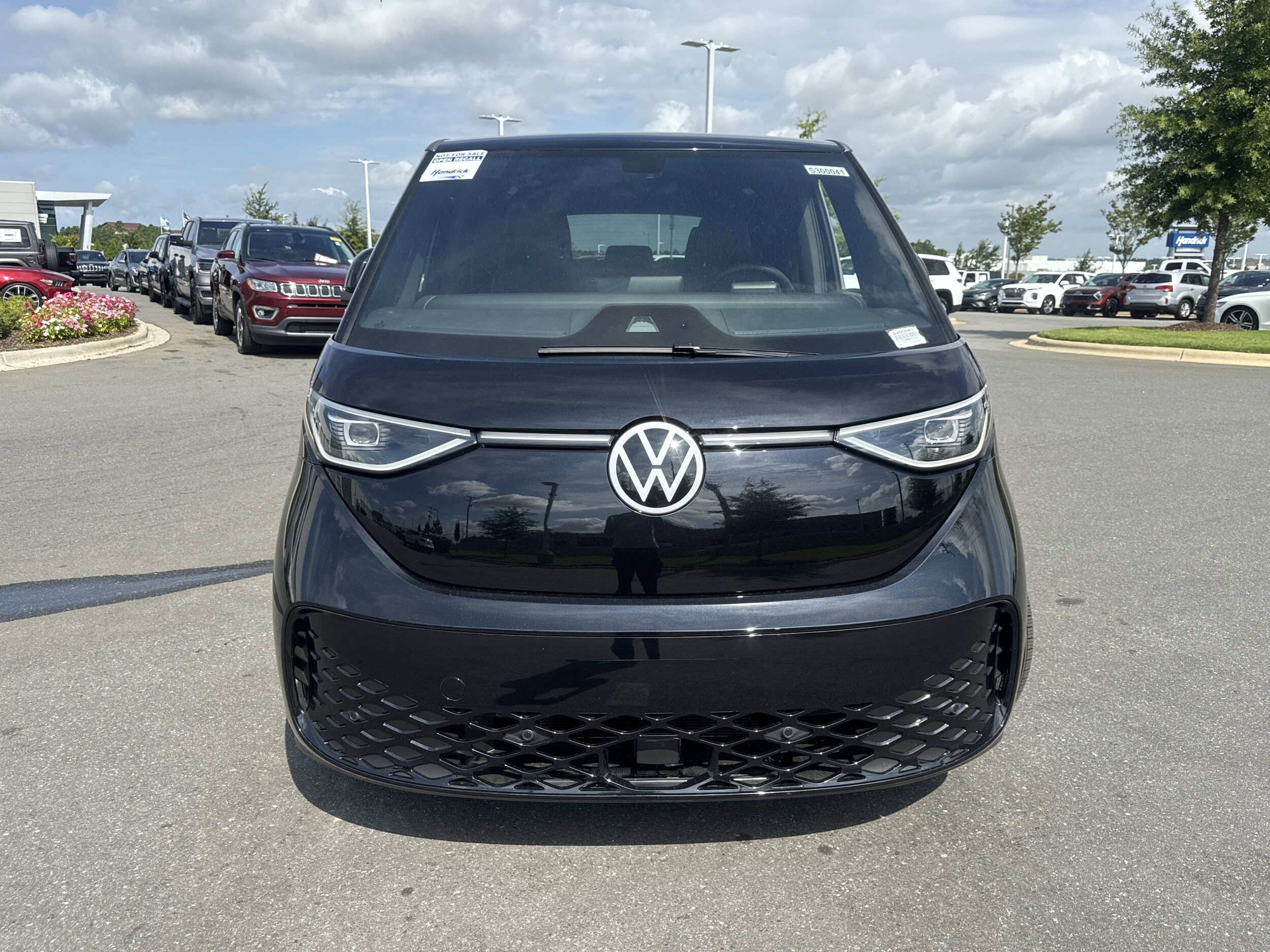 2025 Volkswagen ID. Buzz Pro S photo 3