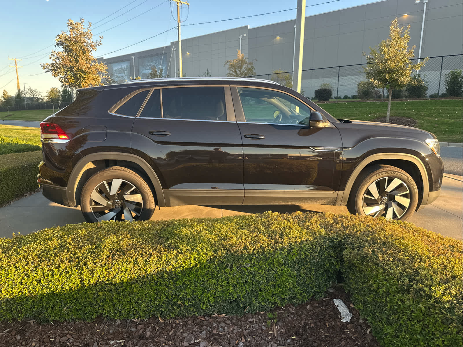 Used 2026 Volkswagen Atlas Cross Sport SE w/Technology SUV
