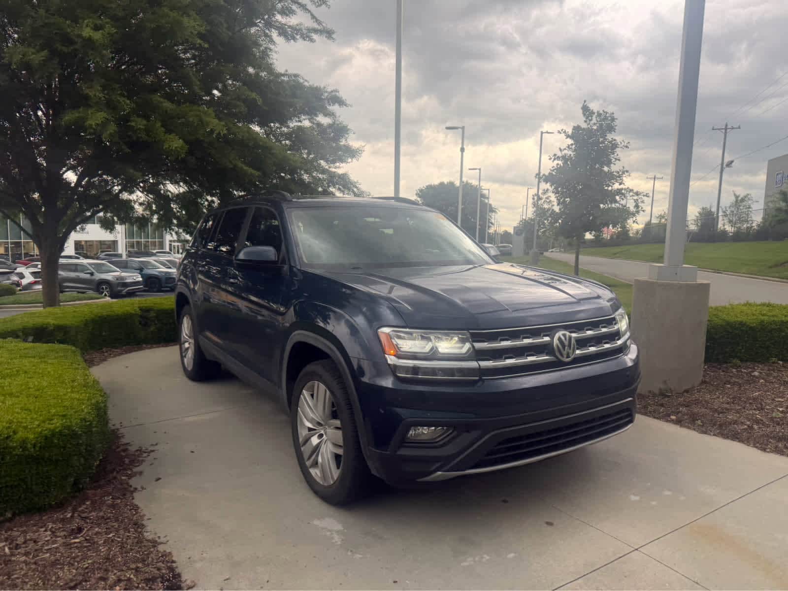 2020 Volkswagen Atlas 2.0T SE w/Technology photo 5