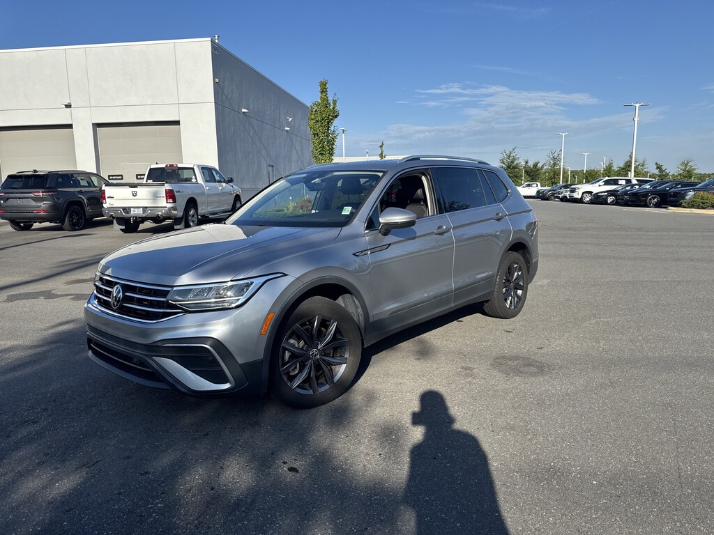 Used 2023 Volkswagen Tiguan 2.0T SE SUV