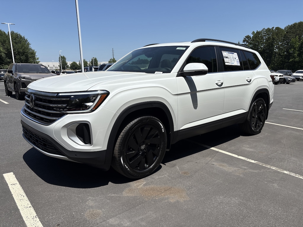New 2026 Volkswagen Atlas SE w/Technology SUV