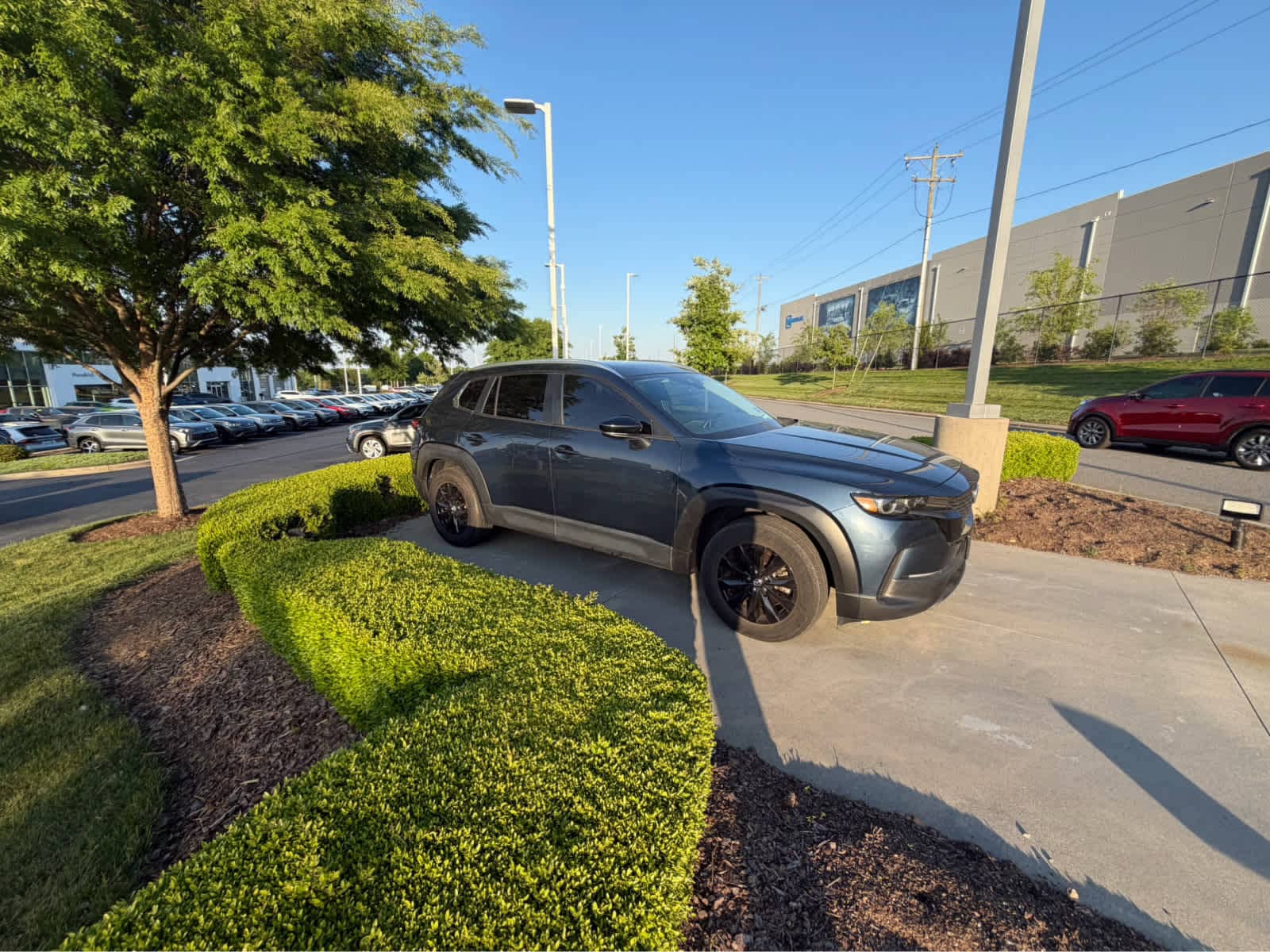 2023 Mazda CX-50 2.5 S Preferred Plus Package photo 2