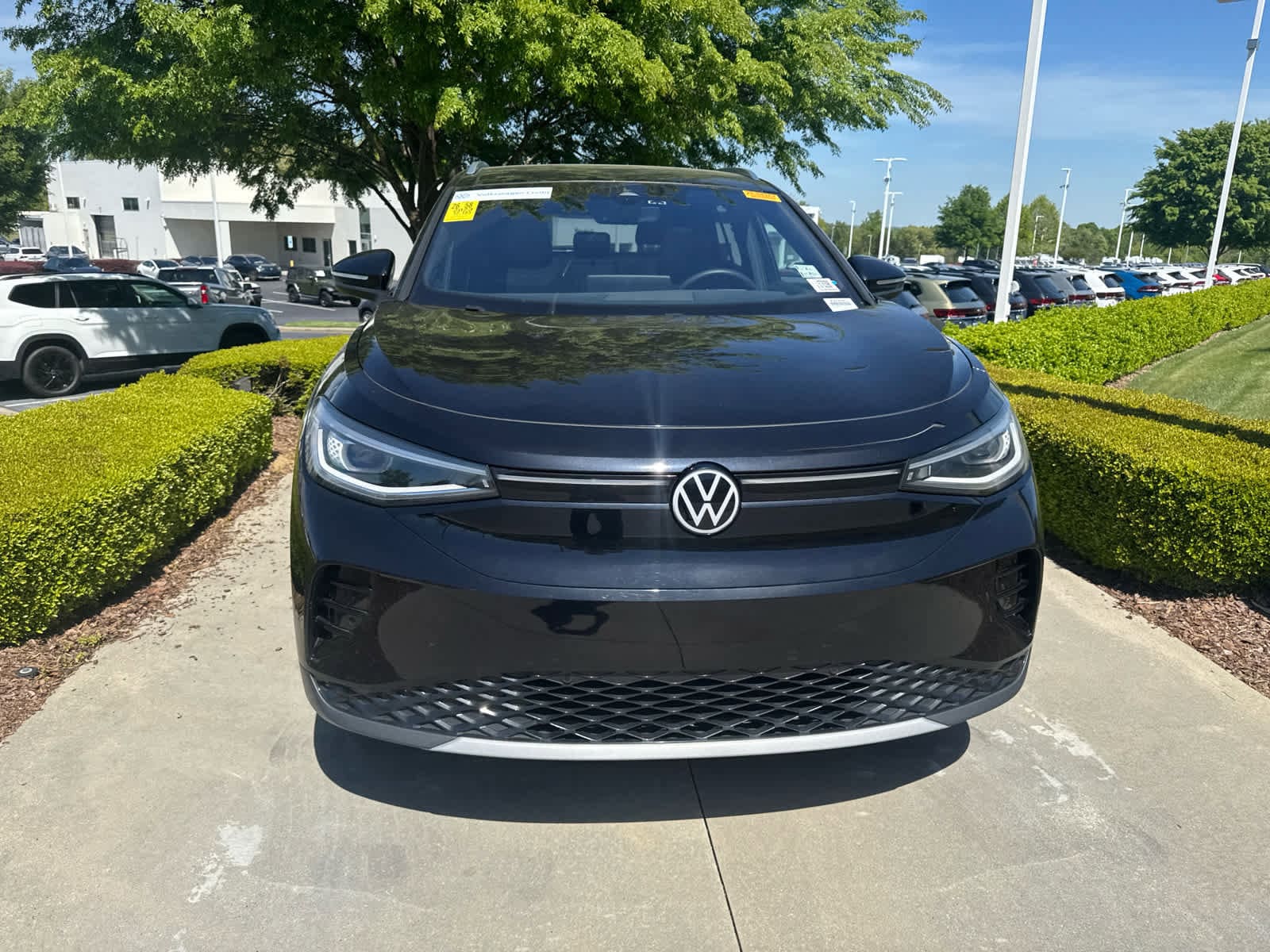 2023 Volkswagen ID.4 Pro S Plus w/SK On Battery w/VW Sound photo 3