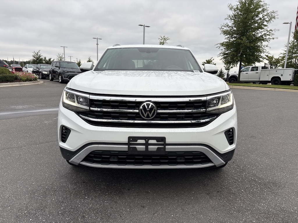 Certified 2022 Volkswagen Atlas Cross Sport 2.0T SE w/Technology SUV