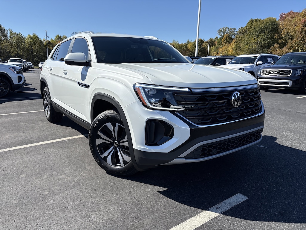 New 2026 Volkswagen Atlas Cross Sport 2.0T SE SUV