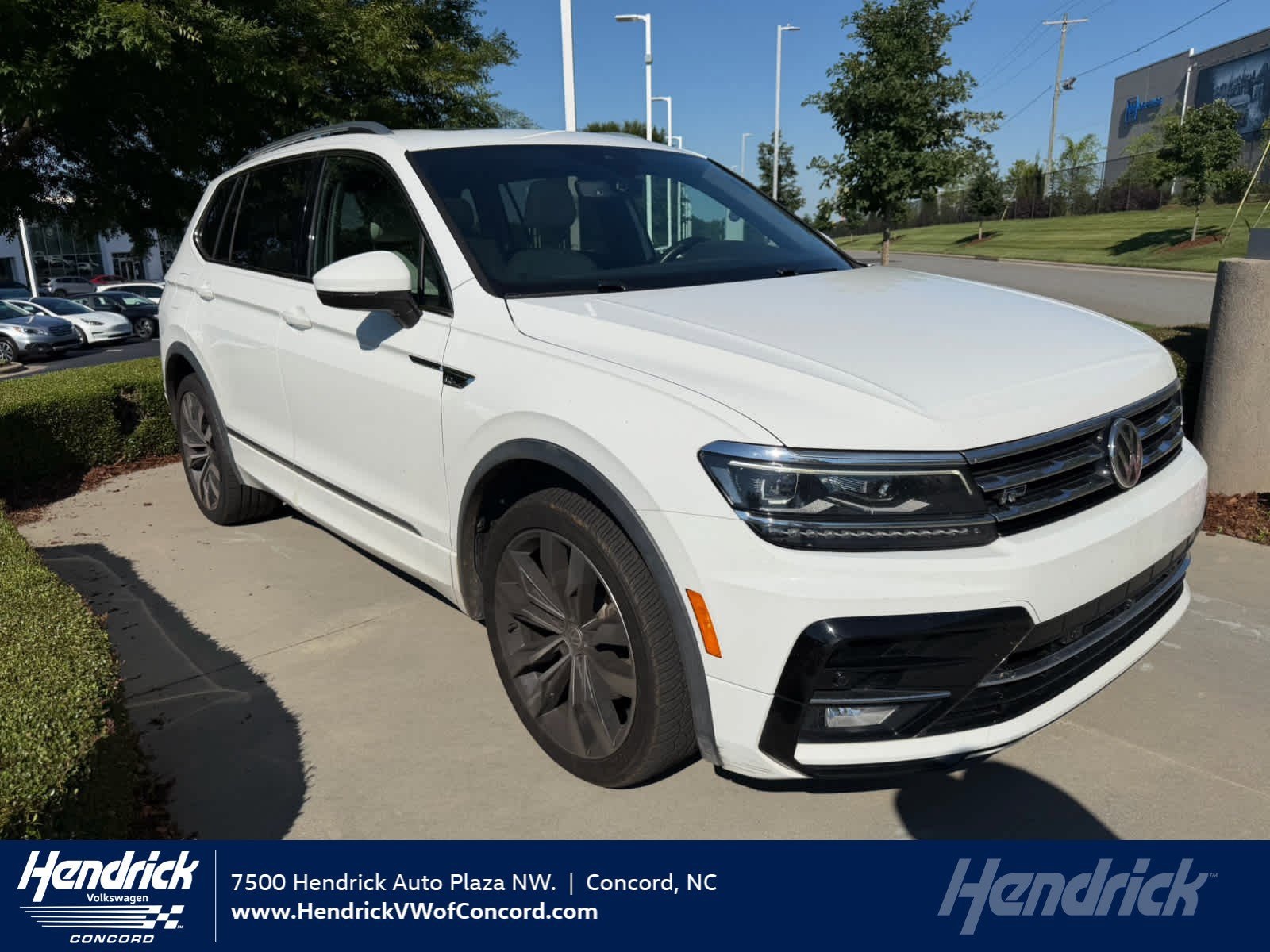 2020 Volkswagen Tiguan 2.0T SEL Premium R-Line 4Motion's photo