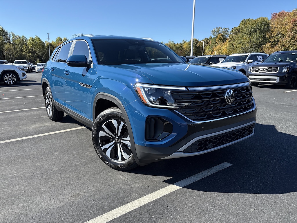 New 2026 Volkswagen Atlas Cross Sport 2.0T SE SUV