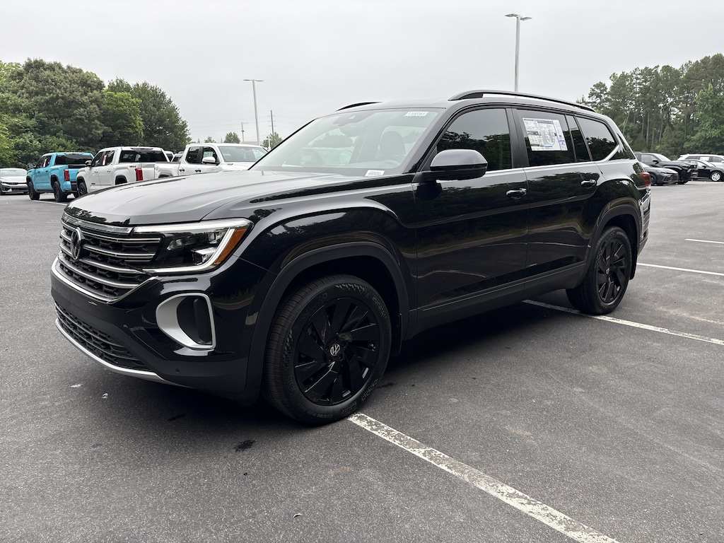 New 2026 Volkswagen Atlas SE w/Technology SUV