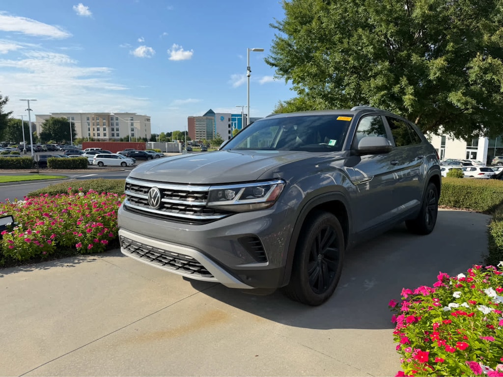 Used 2022 Volkswagen Atlas Cross Sport 3.6L V6 SE w/Technology SUV