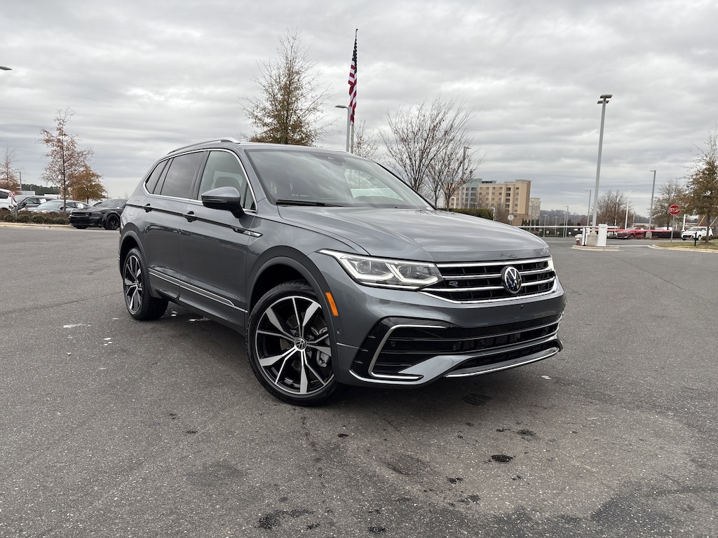 Certified 2024 Volkswagen Tiguan 2.0T SEL R-Line SUV