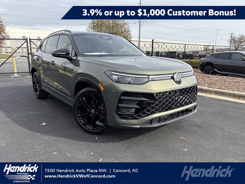 New 2026 Volkswagen Tiguan 2.0T SE R-Line Black SUV