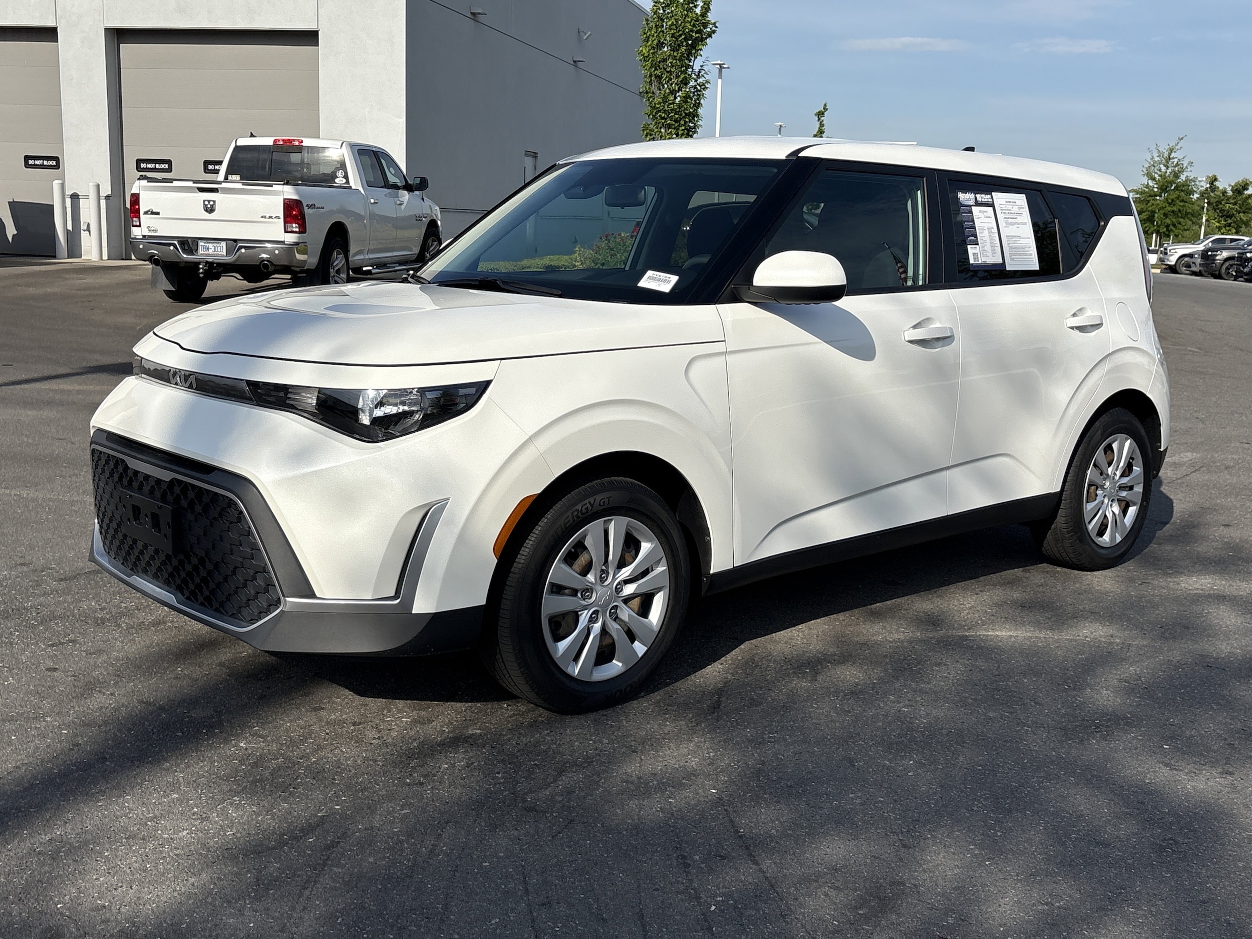 2023 Kia Soul LX photo 4
