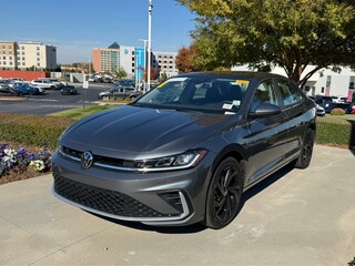 2025 Volkswagen Jetta 1.5T SE Sedan