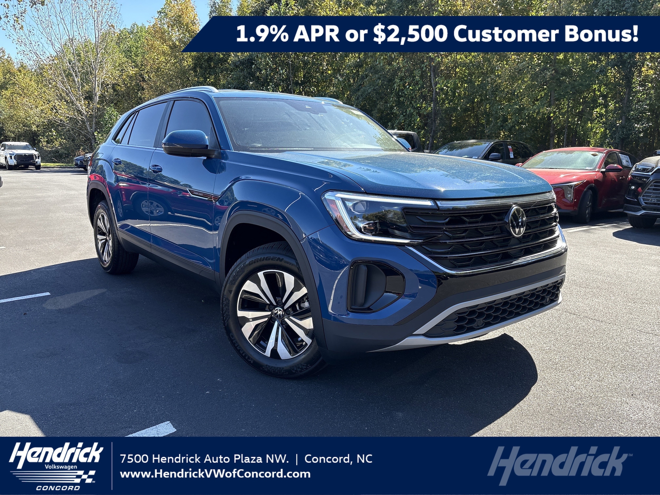 2026 Volkswagen Atlas Cross Sport SE's photo