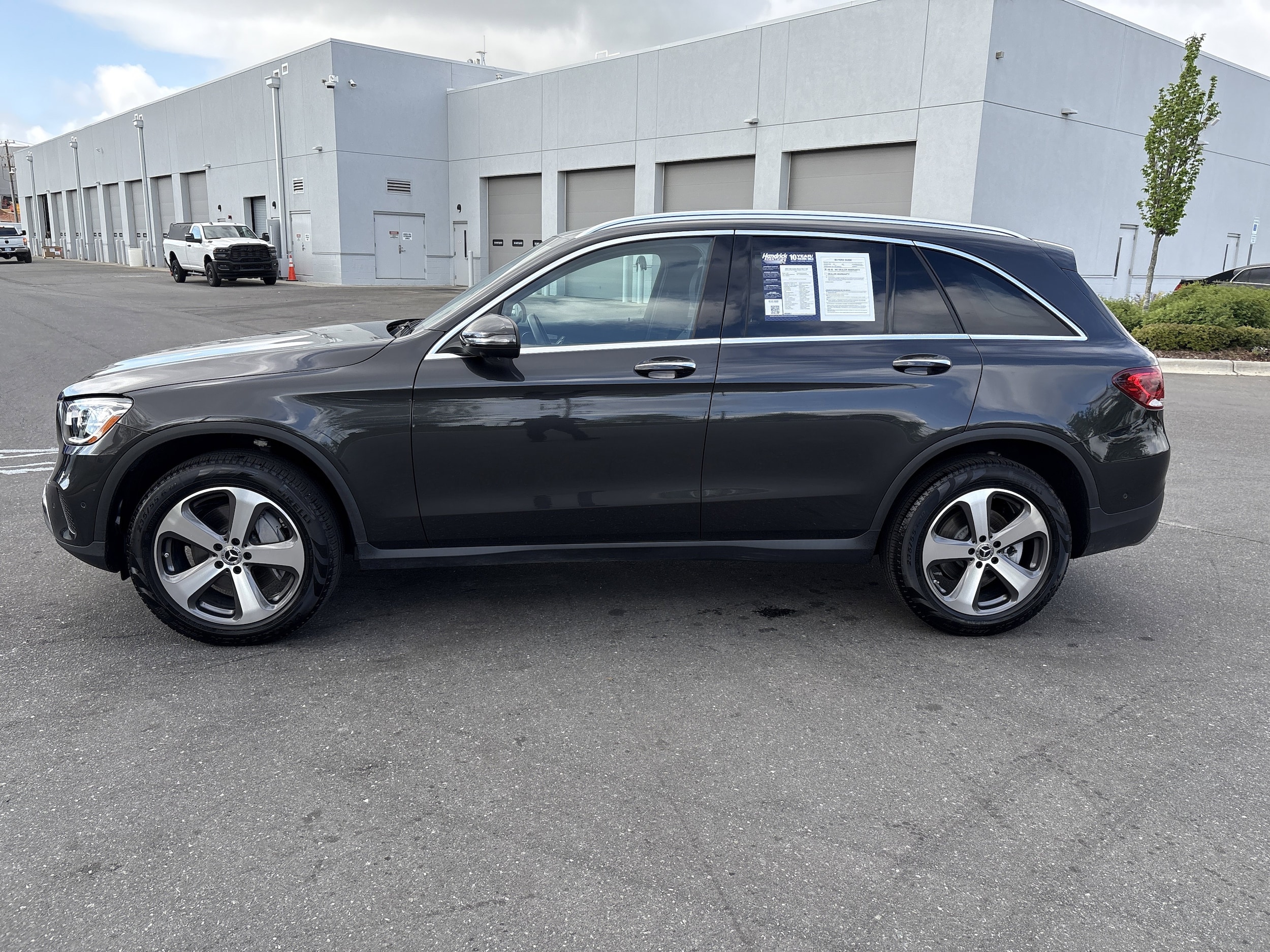 2022 Mercedes-Benz GLC 300 4MATIC photo 4