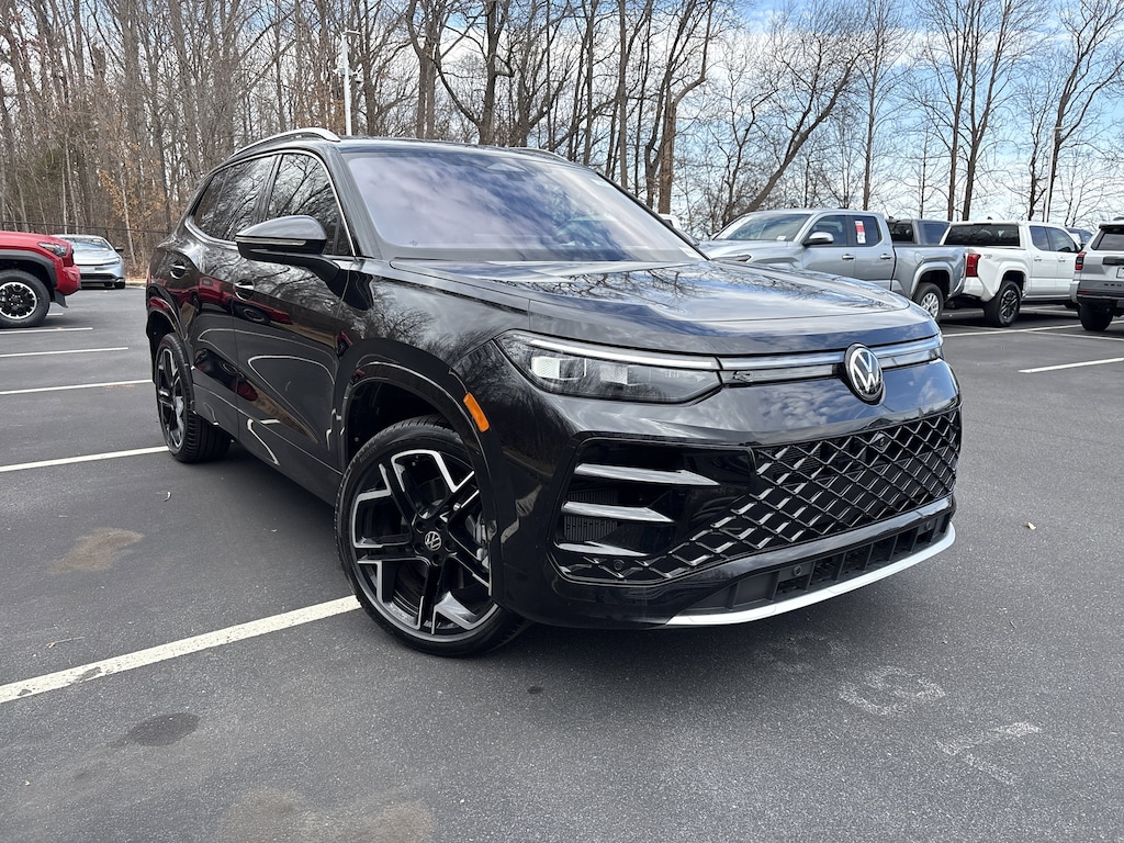 New 2026 Volkswagen Tiguan 2.0T SEL R-Line Turbo SUV