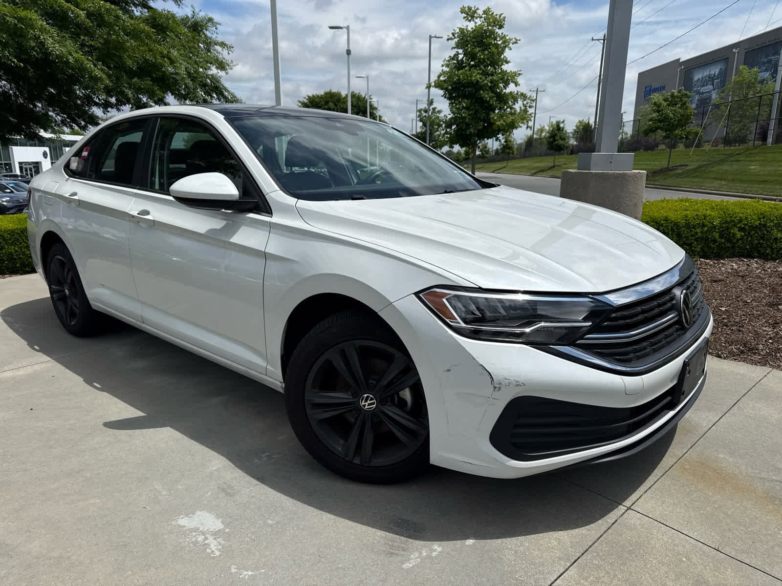2023 Volkswagen Jetta 1.5T SE photo 2