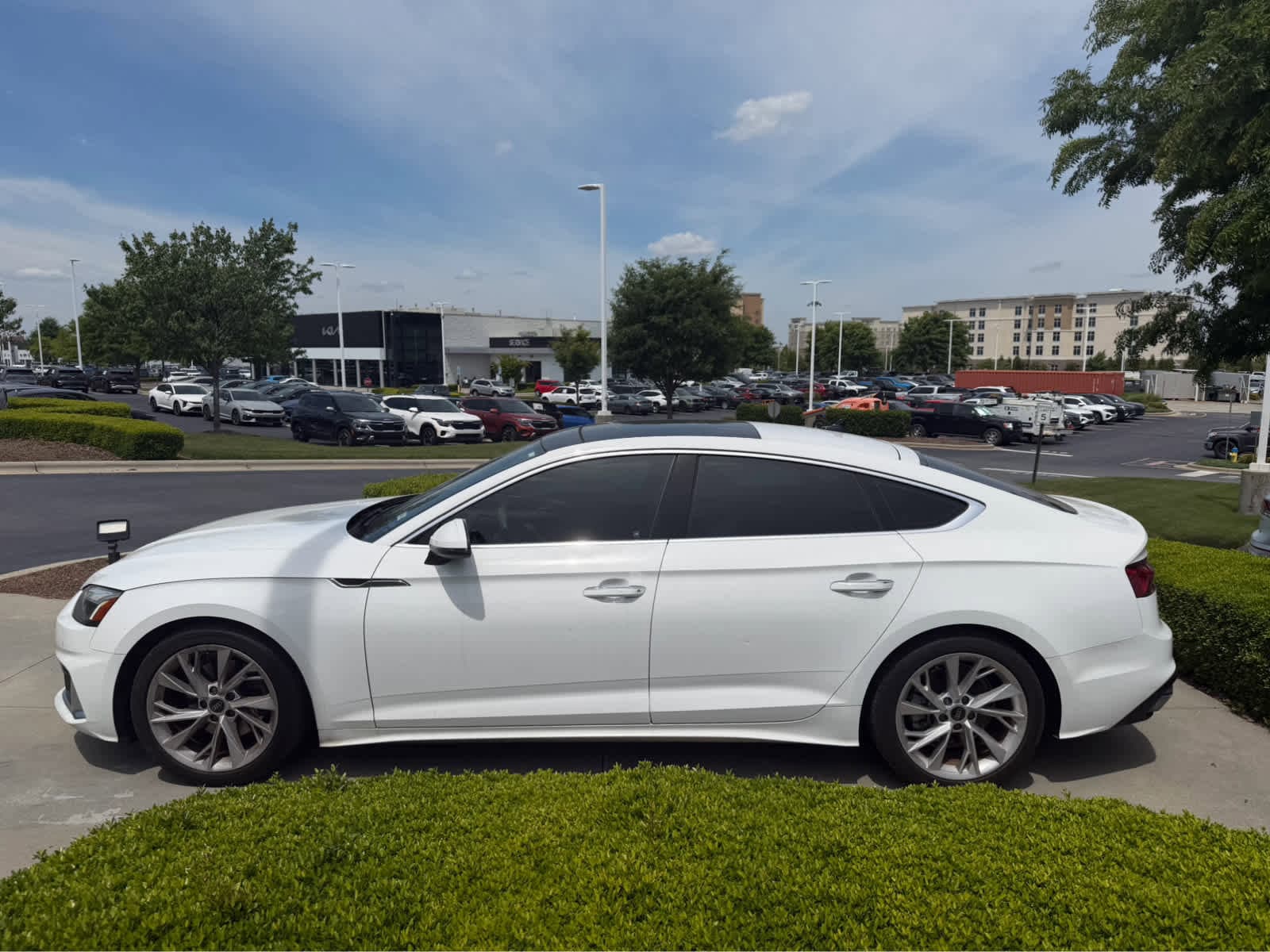 2023 Audi A5 40 Premium photo 6