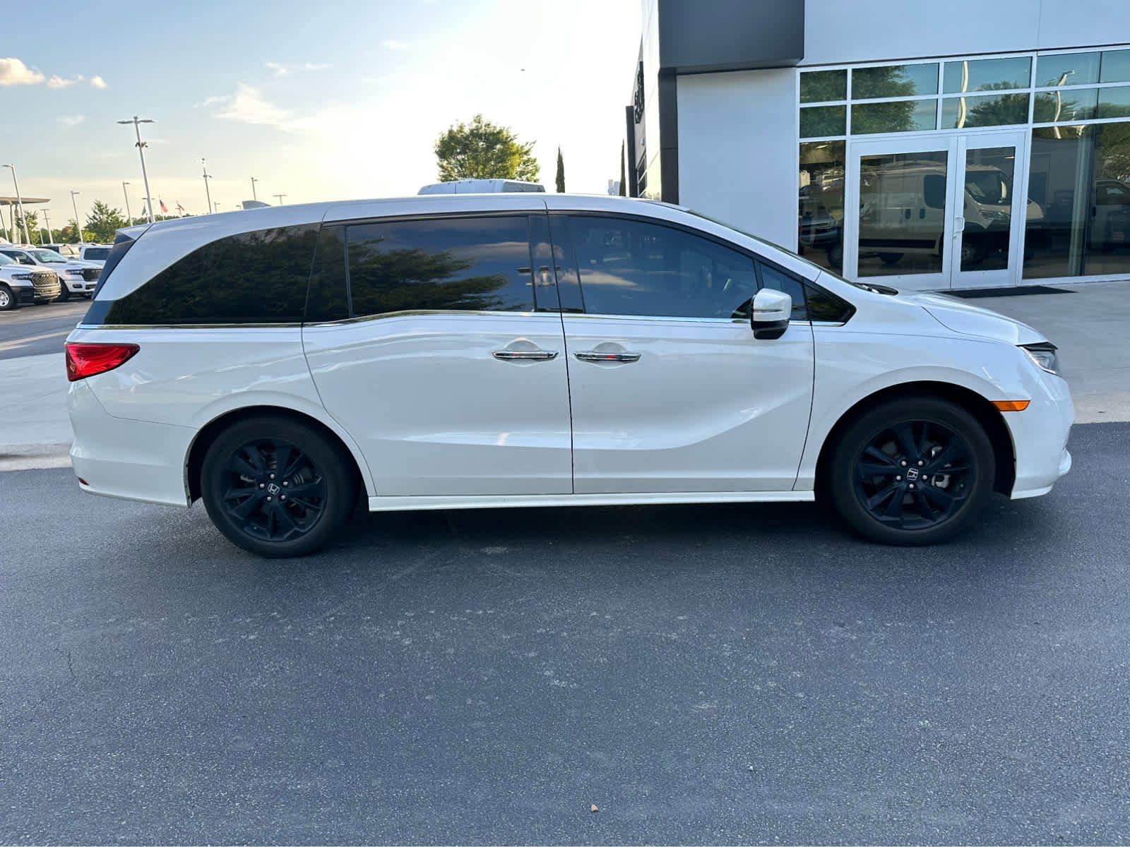 Used 2024 Honda Odyssey Elite with VIN 5FNRL6H9XRB055896 for sale in Concord, NC