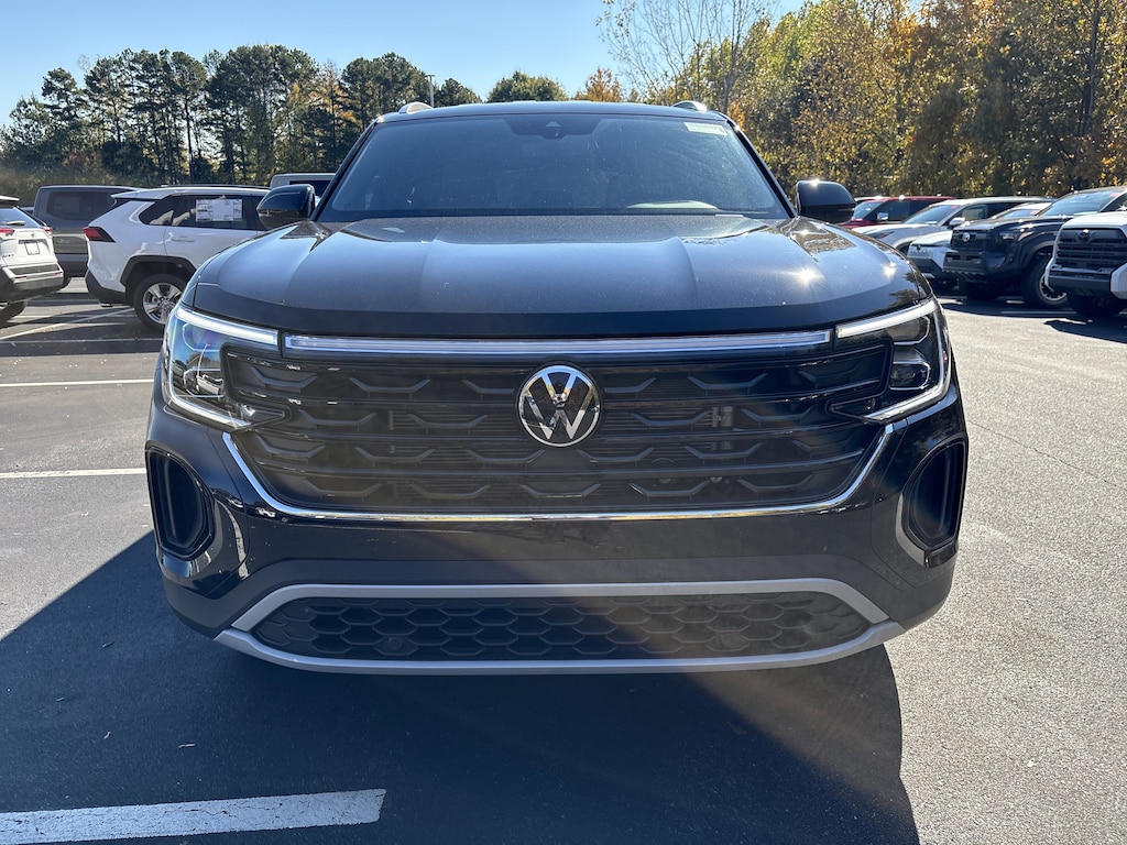 New 2026 Volkswagen Atlas Cross Sport 2.0T SE SUV