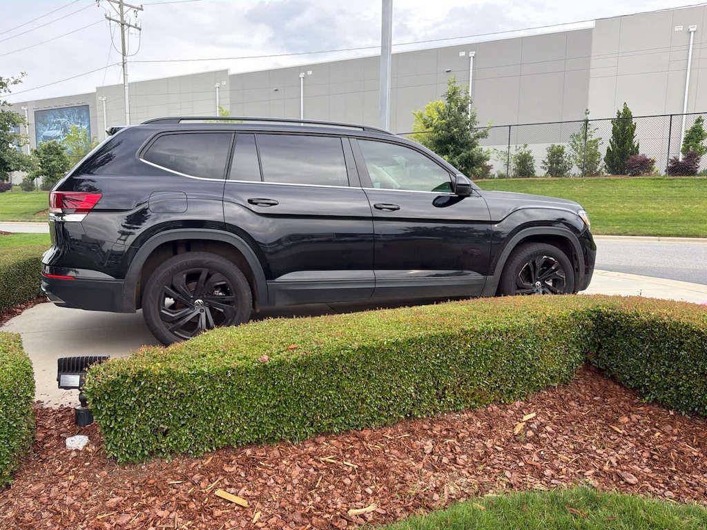 Used 2023 Volkswagen Atlas 3.6L V6 SE w/Technology SUV