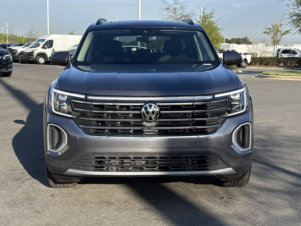 Certified 2025 Volkswagen Atlas 2.0T SE w/Technology SUV