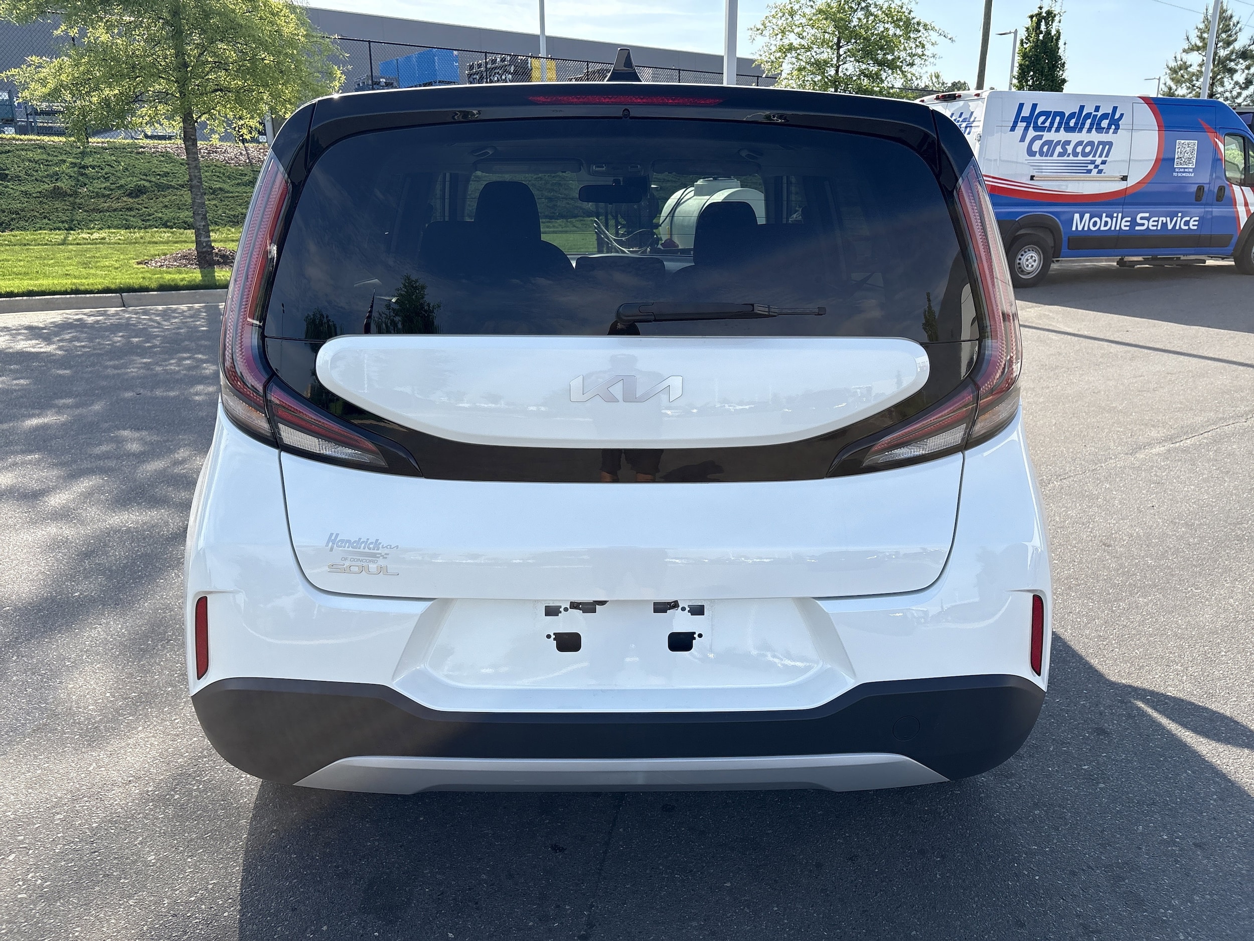 2023 Kia Soul LX photo 3