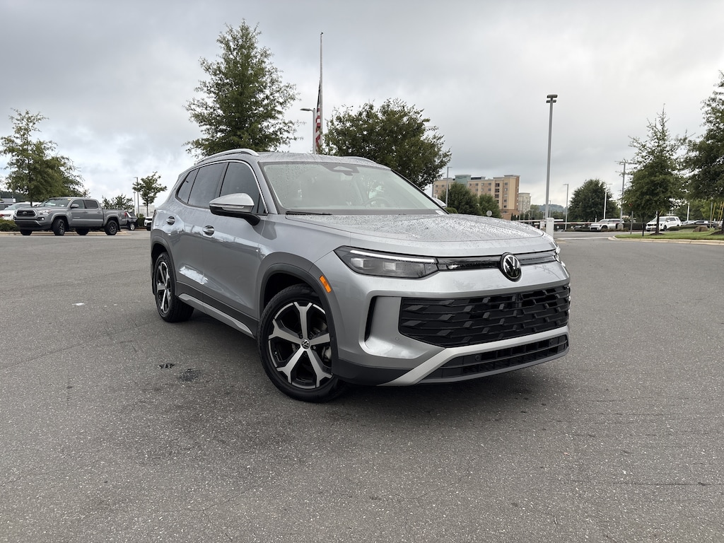 Certified 2026 Volkswagen Tiguan SE SUV