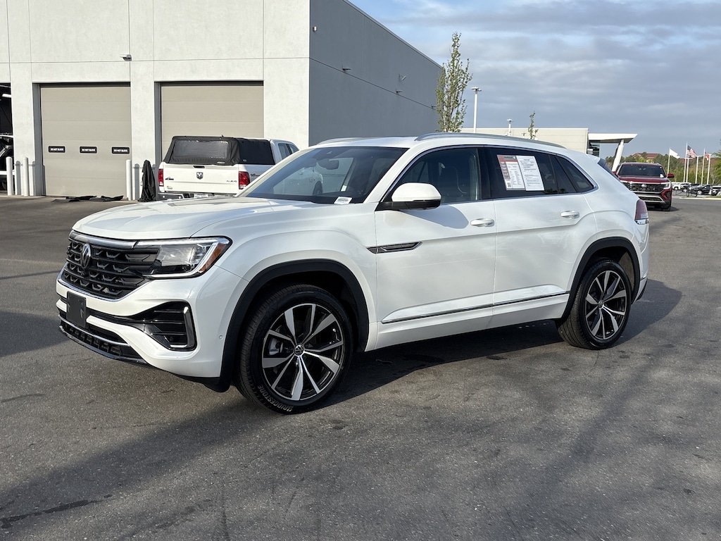 Used 2026 Volkswagen Atlas Cross Sport 2.0T SEL Premium R-Line SUV