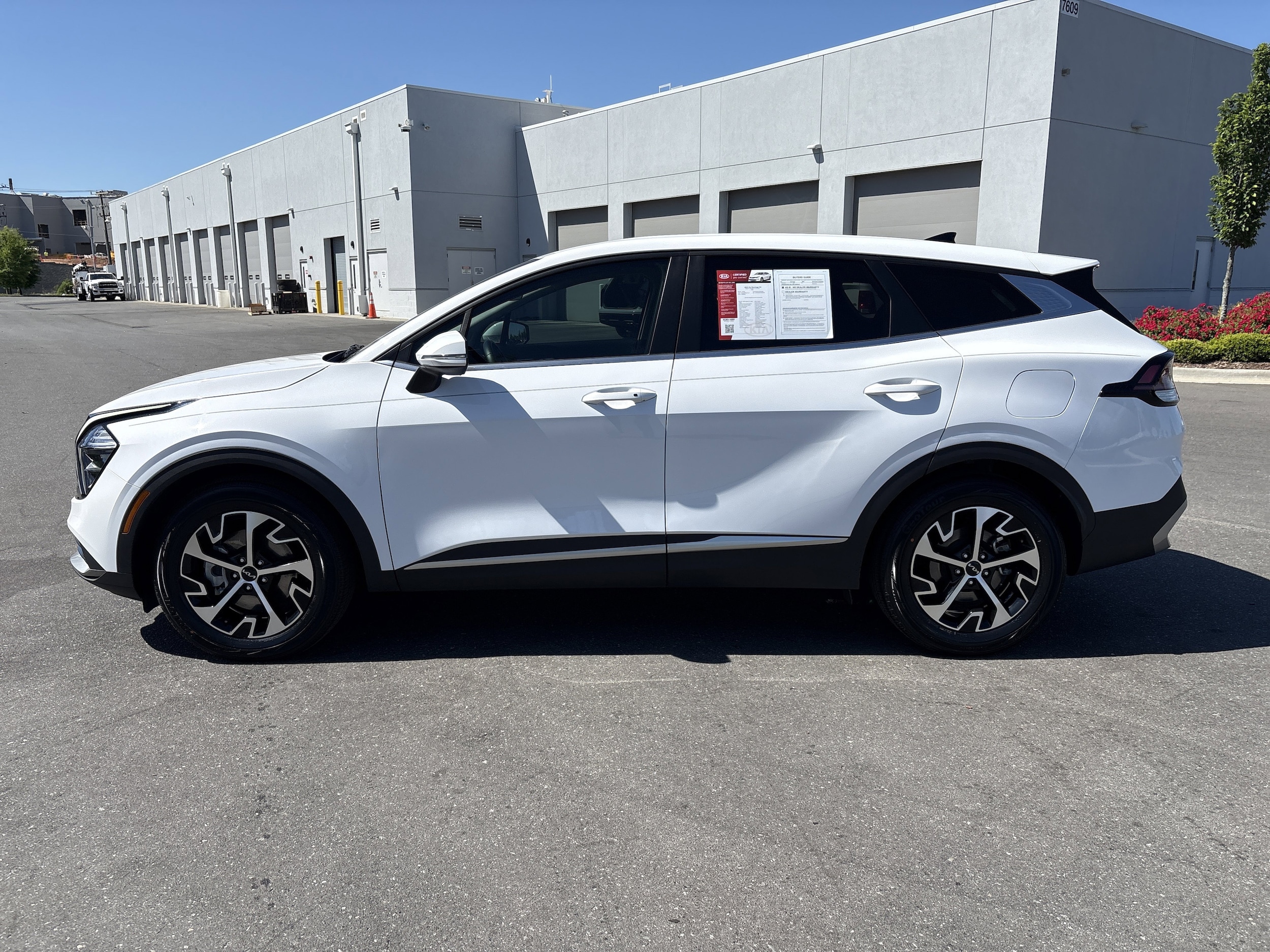 2023 Kia Sportage EX photo 5