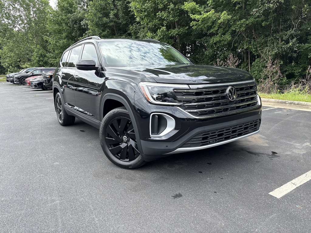 New 2026 Volkswagen Atlas SE w/Technology SUV