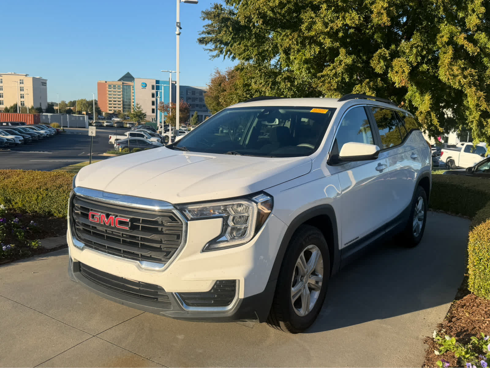 Used 2022 GMC Terrain SLE SUV