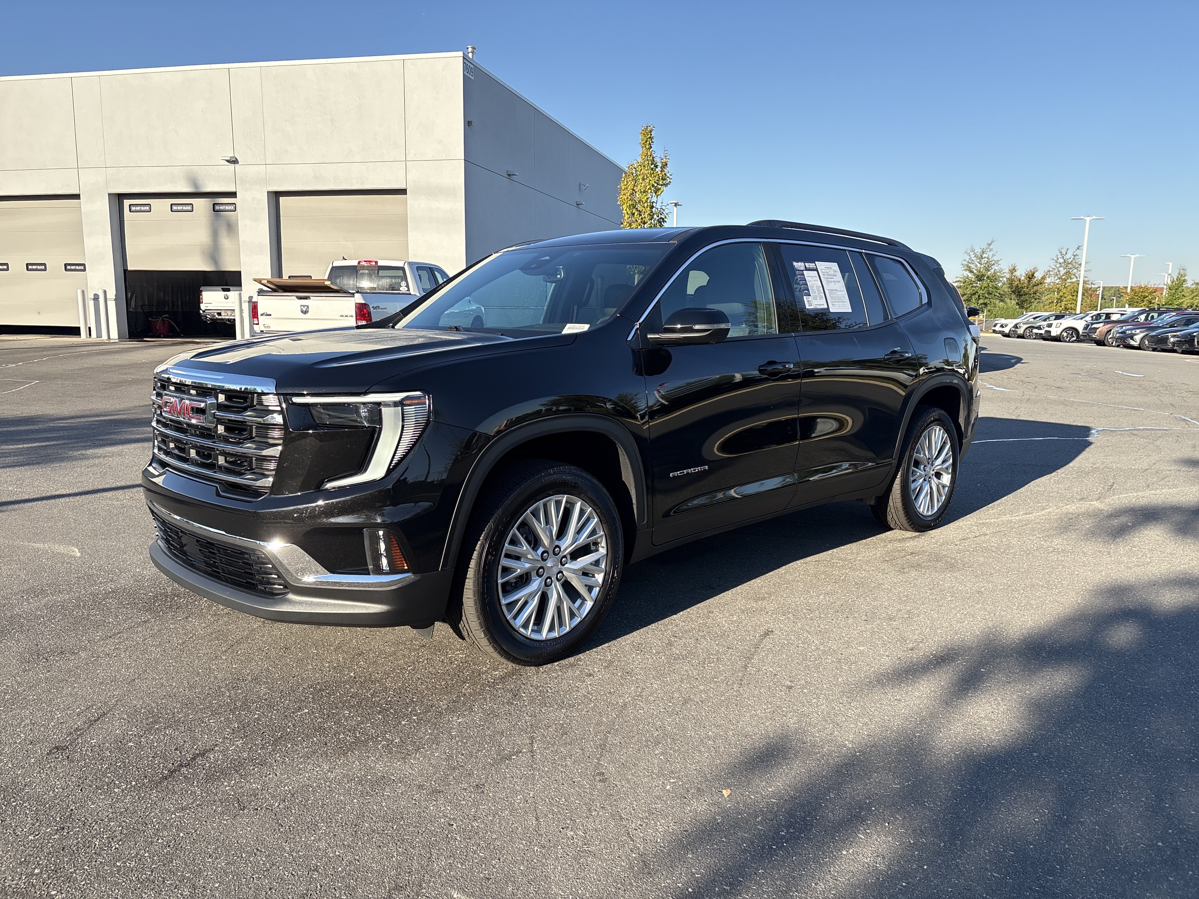 Used 2025 GMC Acadia Elevation SUV