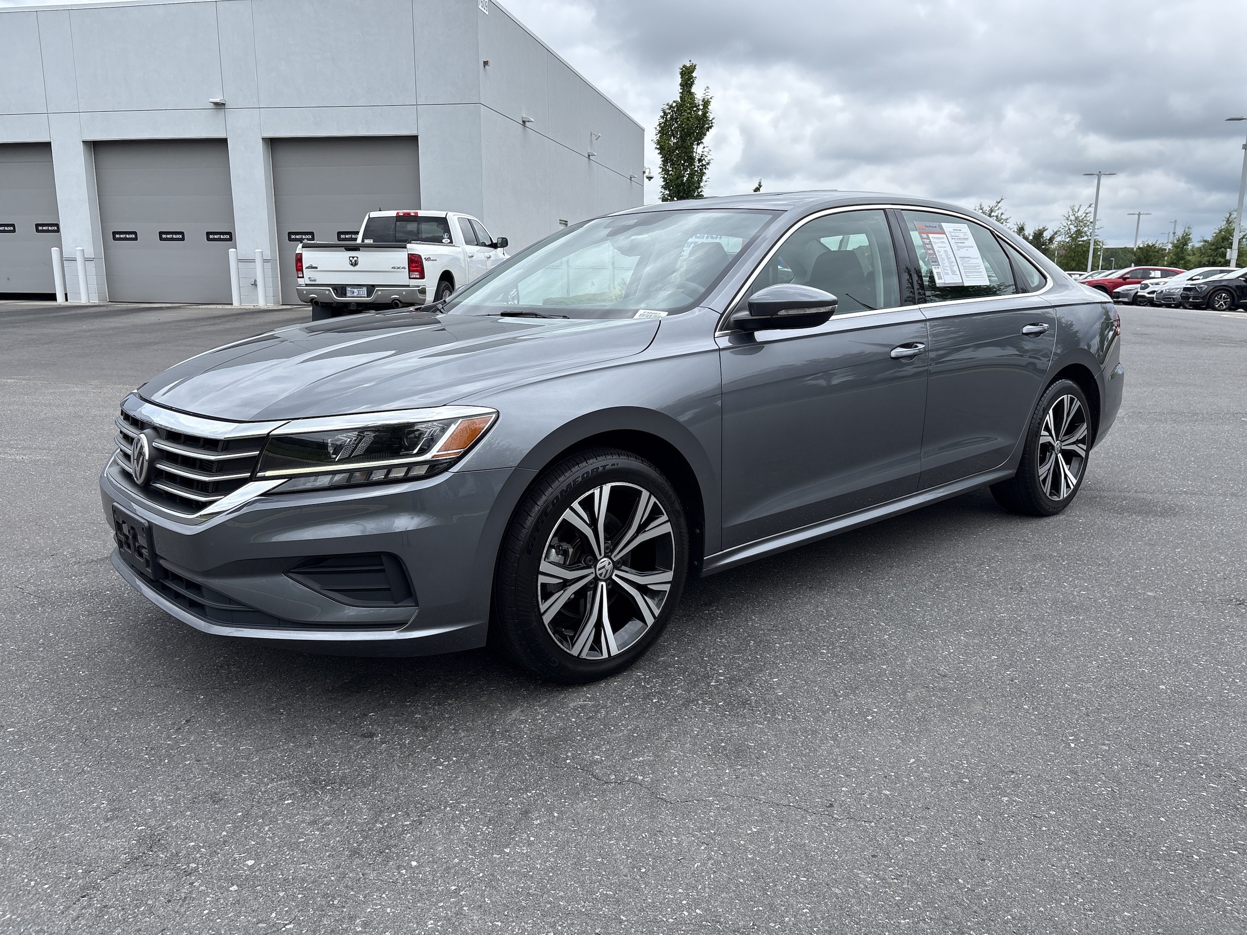 Volkswagen Passat 2.0T SE