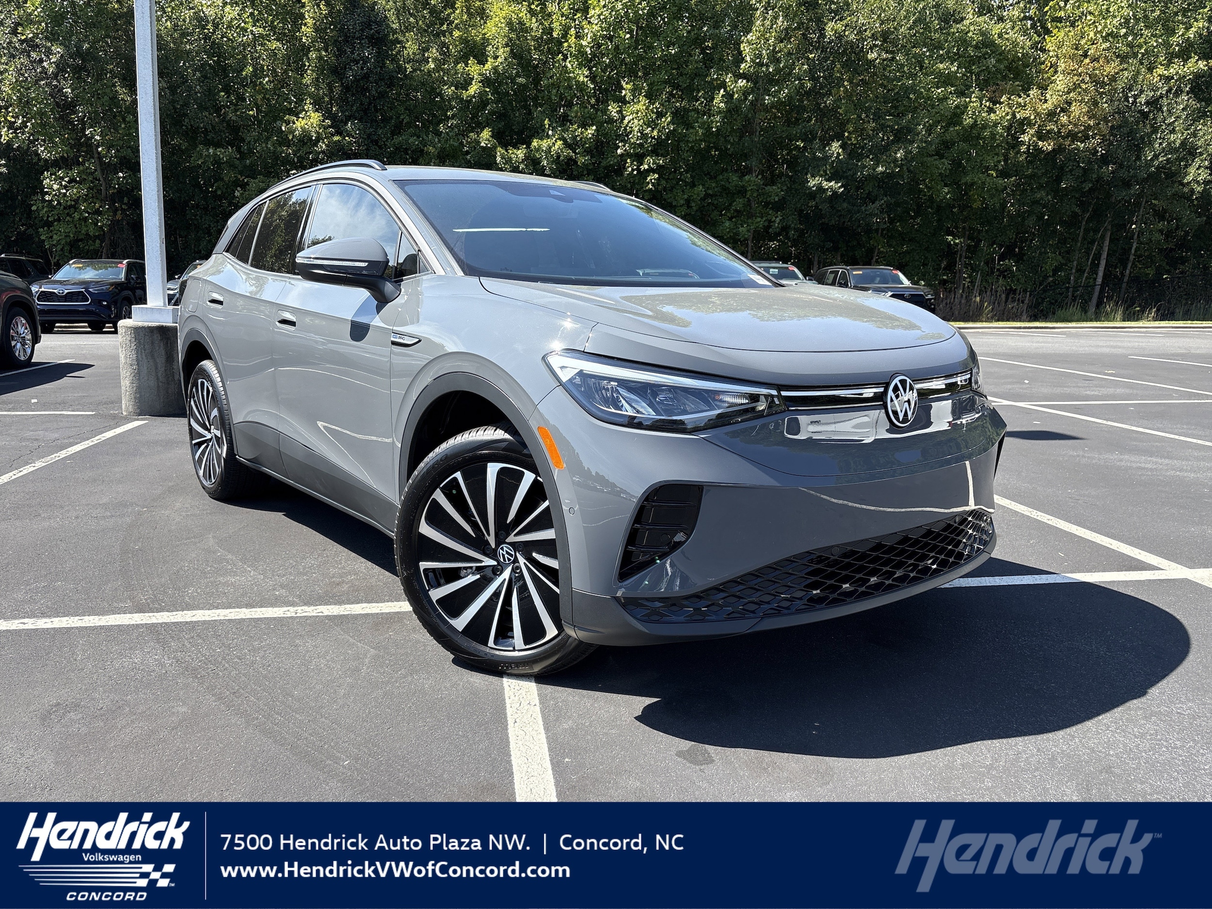 2025 Volkswagen ID.4 PRO's photo