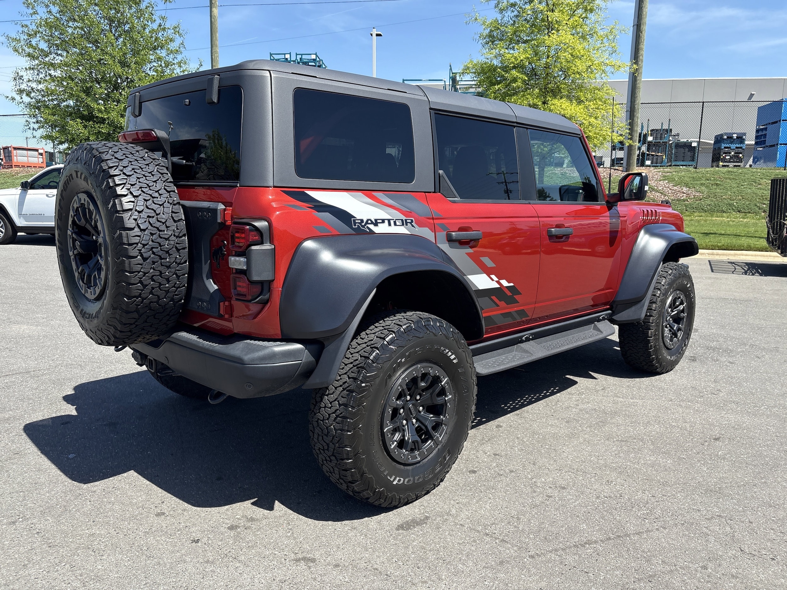2023 Ford Bronco Raptor photo 3