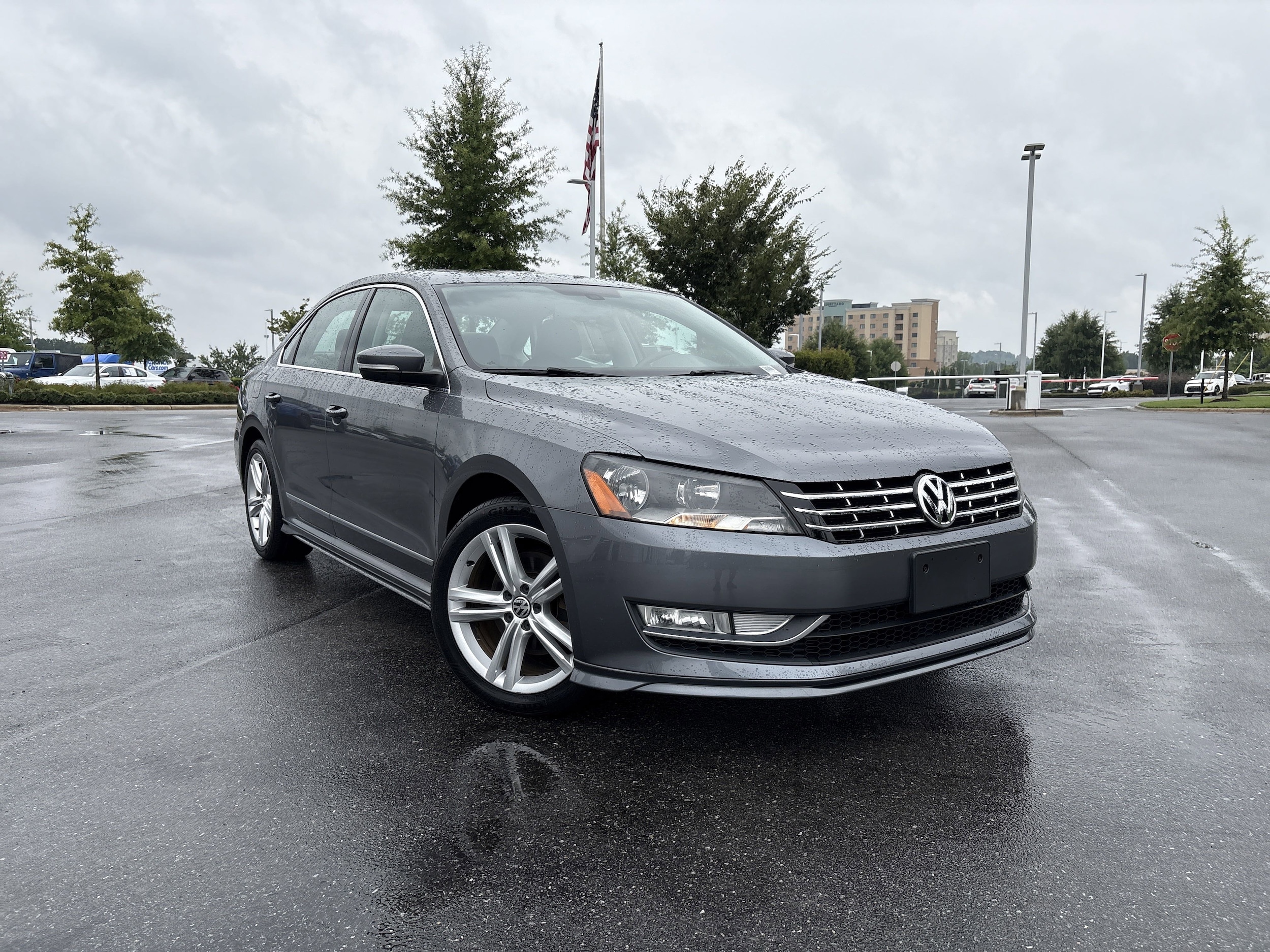 2015 Volkswagen Passat 3.6L V6 SEL Premium