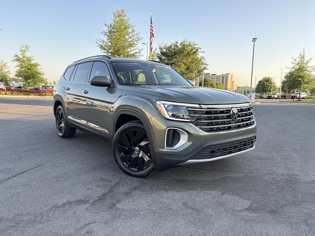 Certified 2026 Volkswagen Atlas 2.0T SE w/Technology SUV