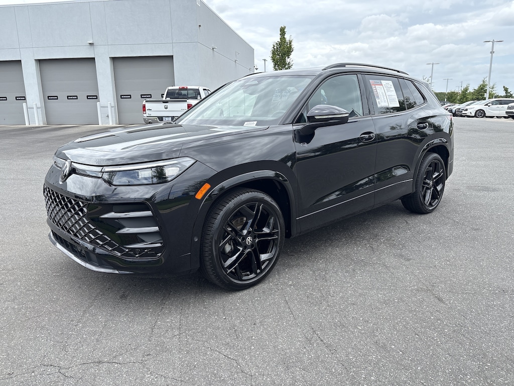 Certified 2025 Volkswagen Tiguan 2.0T SE R-Line Black SUV