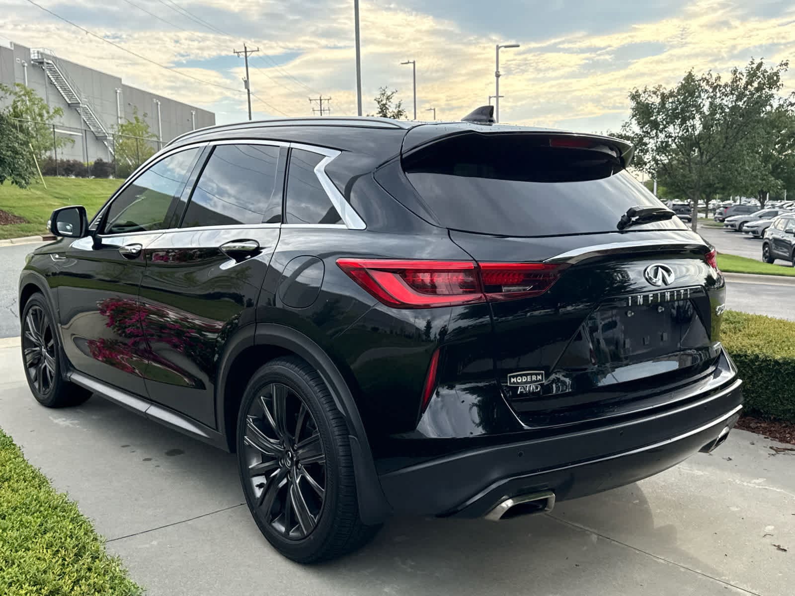 INFINITI QX50 ESSENTIAL
