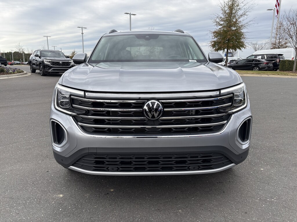 Certified 2025 Volkswagen Atlas Cross Sport 2.0T SE w/Technology SUV