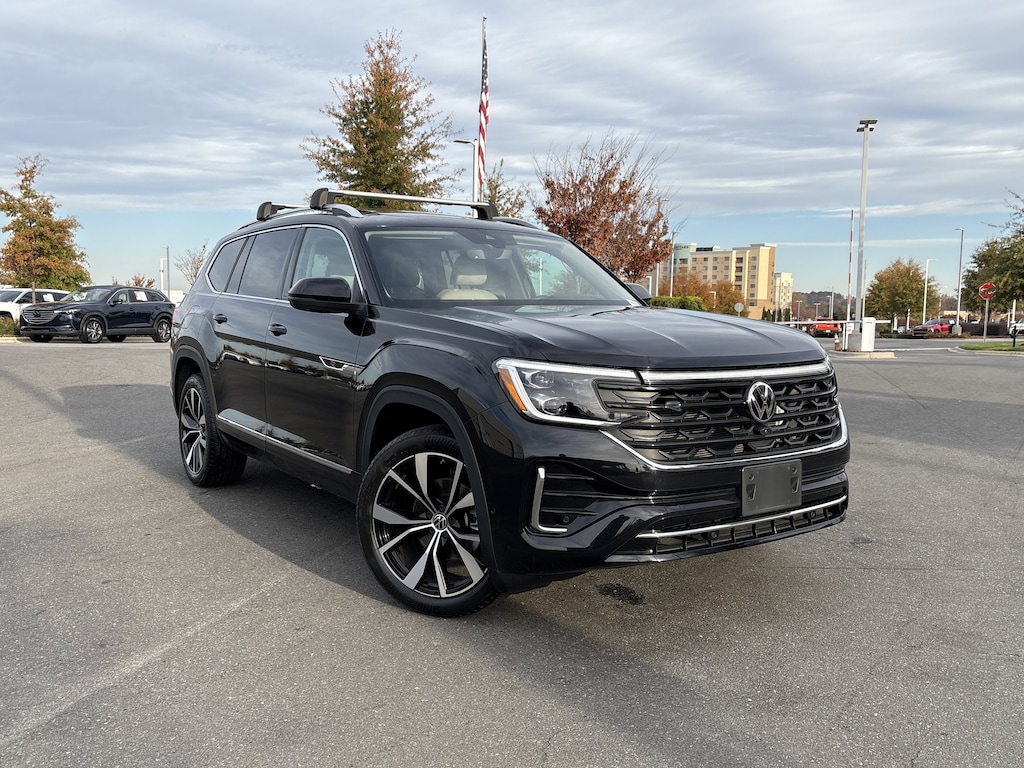 Used 2025 Volkswagen Atlas 2.0T SEL Premium R-Line SUV