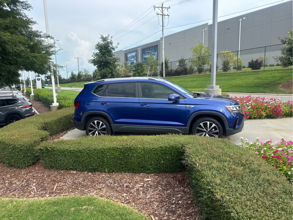 Used 2023 Volkswagen Taos 1.5T SE SUV